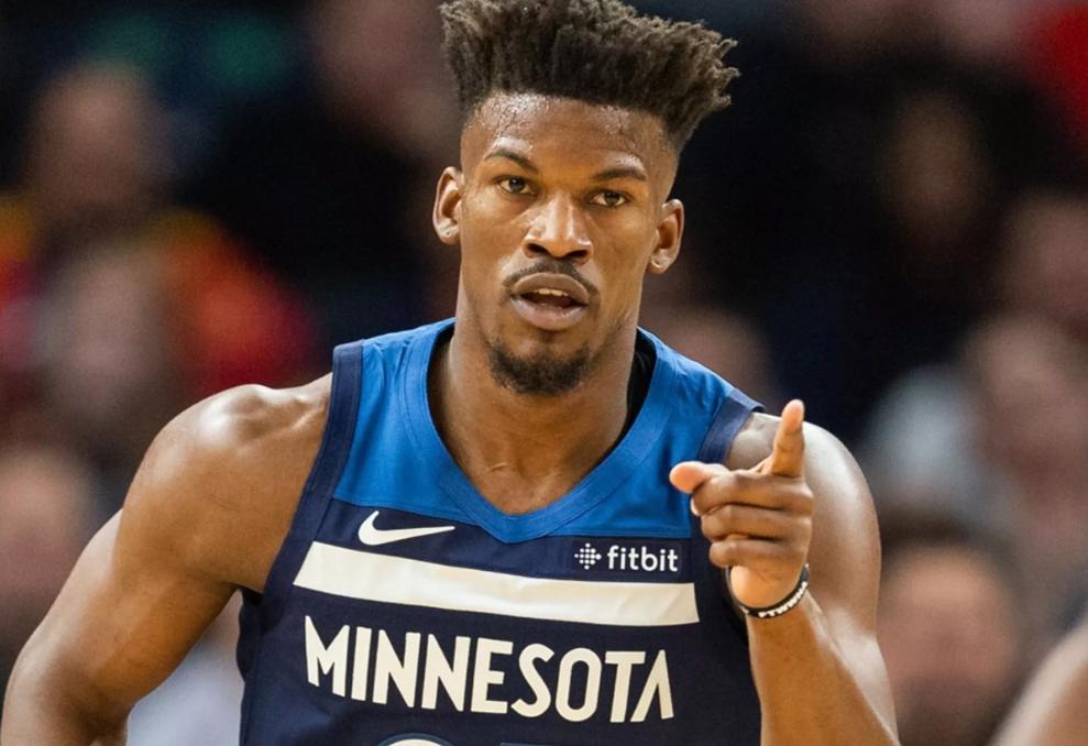 九游-巴特勒在法国队比赛中爆冷，败北引发热议！全场沸腾不已的简单介绍